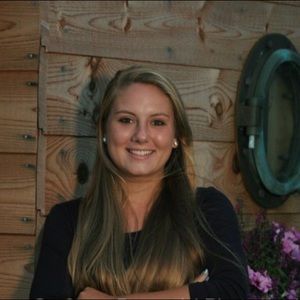 Meet your Posher, Delia